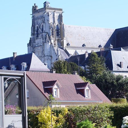 Le Logis Du Scardon Bed & Breakfast Saint-Riquier Exterior photo